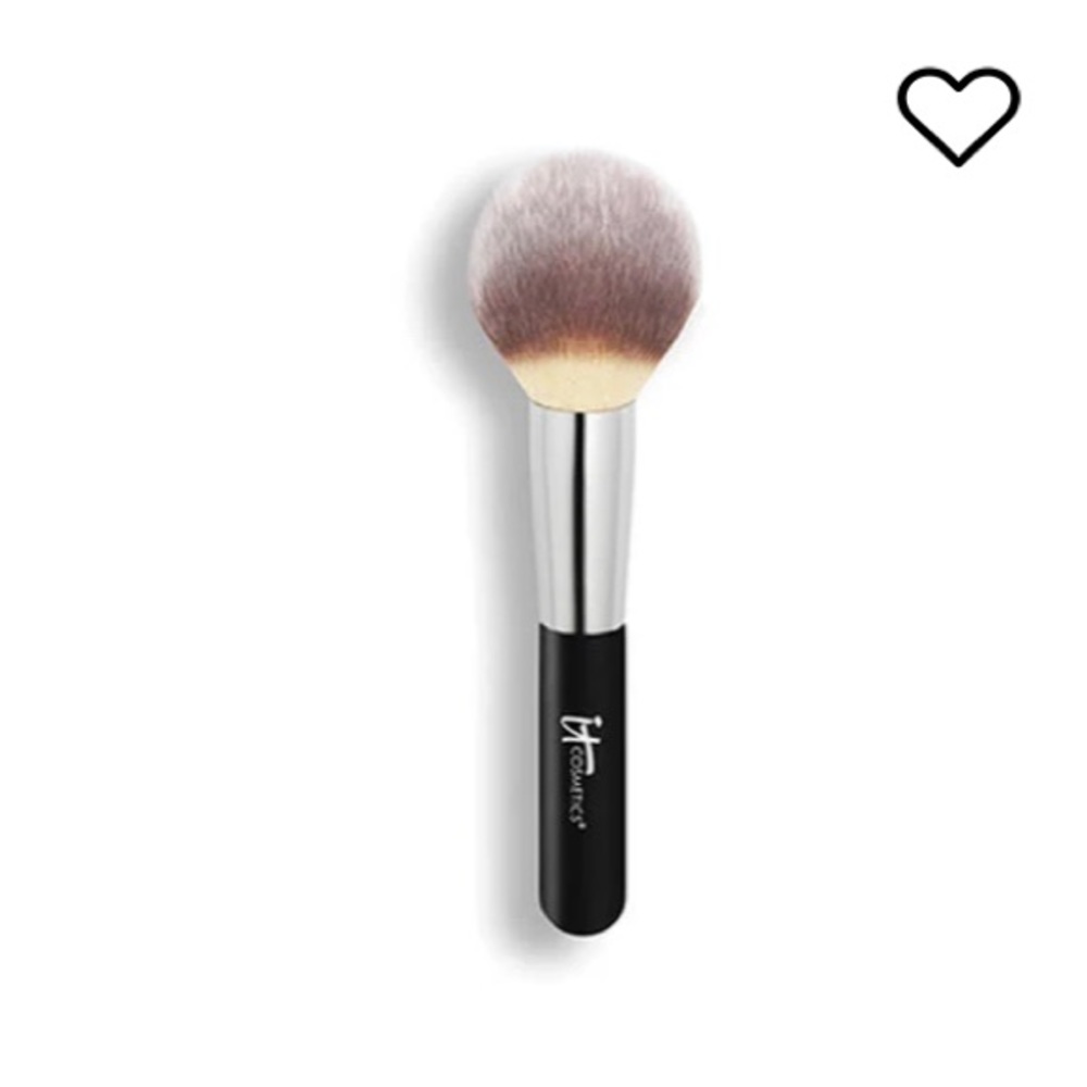 NEW it Cosmetics Heavenly Luxe Wand Ball Powder Brush No. 8.